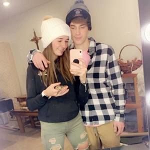 Meet your Posher, Janissa